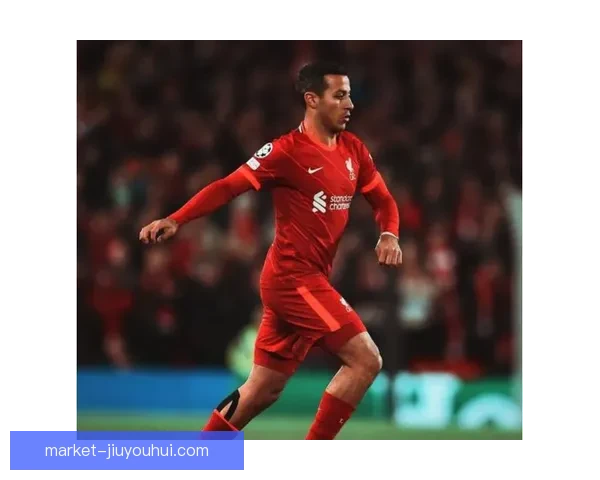 伤病缠身蒂亚戈阿尔坎塔拉告别赛场短暂加入巴萨教练组开启新阶段